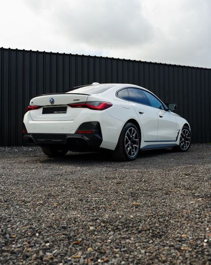 BMW i4 2023