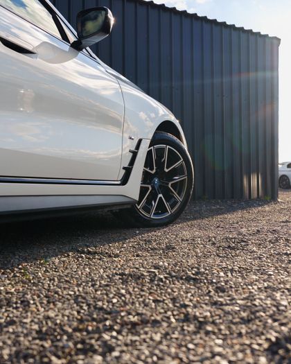 BMW i4 2023