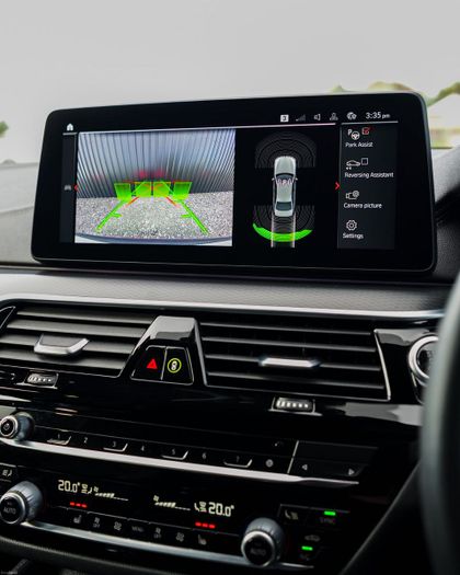 BMW 5 Series 2021