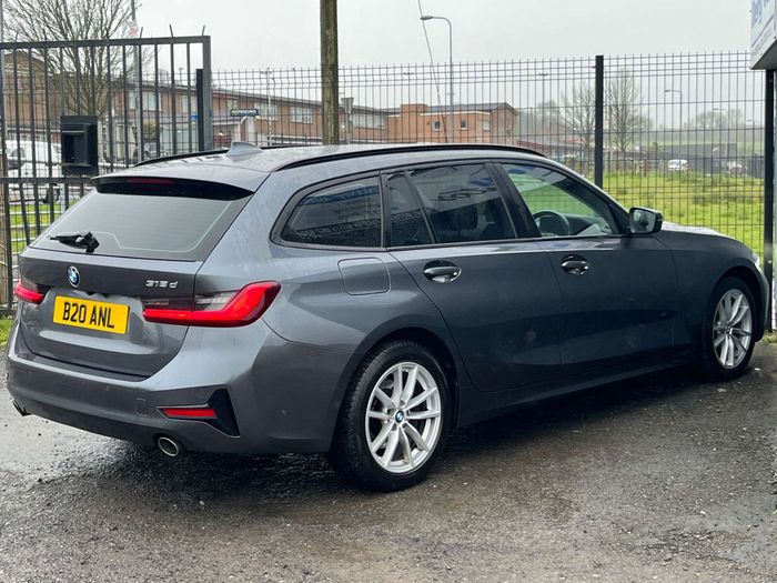 BMW 3 Series 2021