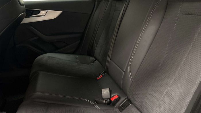 Audi A4 2023