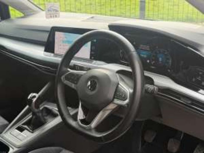 Volkswagen Golf 2021