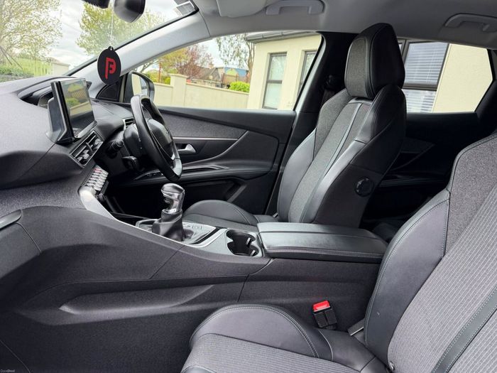 Peugeot 3008 2022