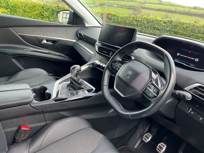 Peugeot 5008 2023