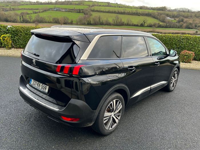 Peugeot 5008 2023