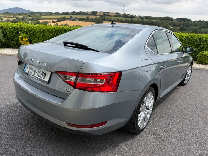 Skoda Superb 2021