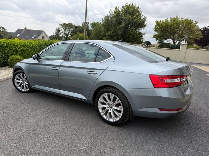 Skoda Superb 2021