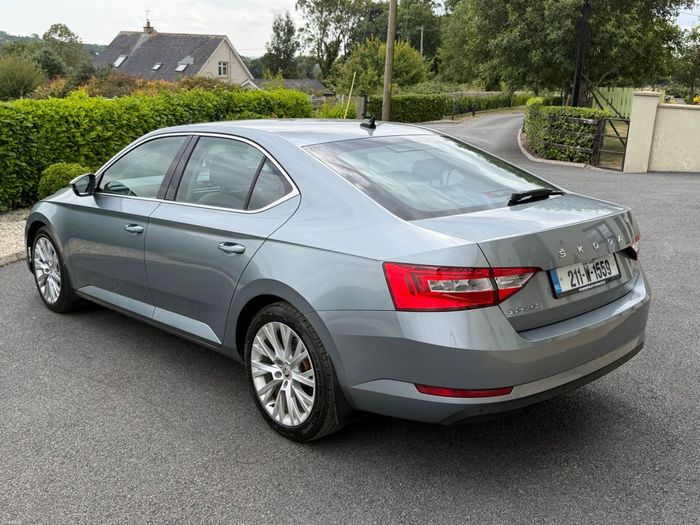 Skoda Superb 2021