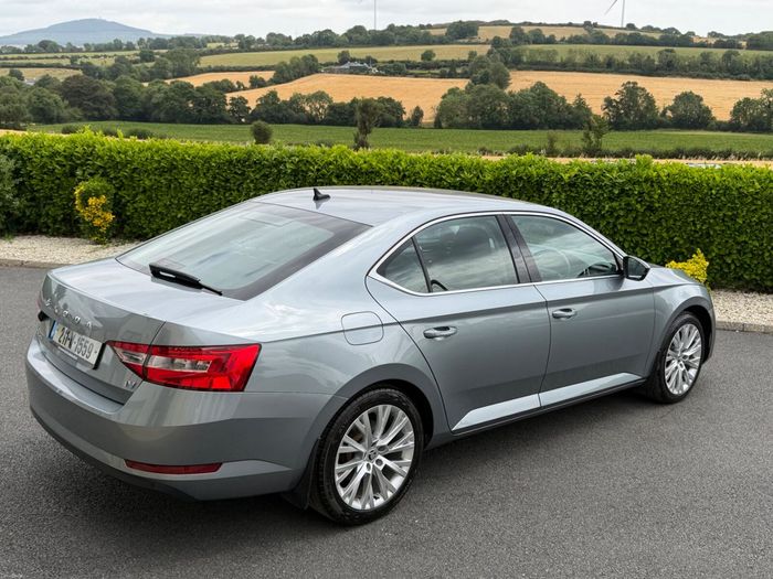 Skoda Superb 2021