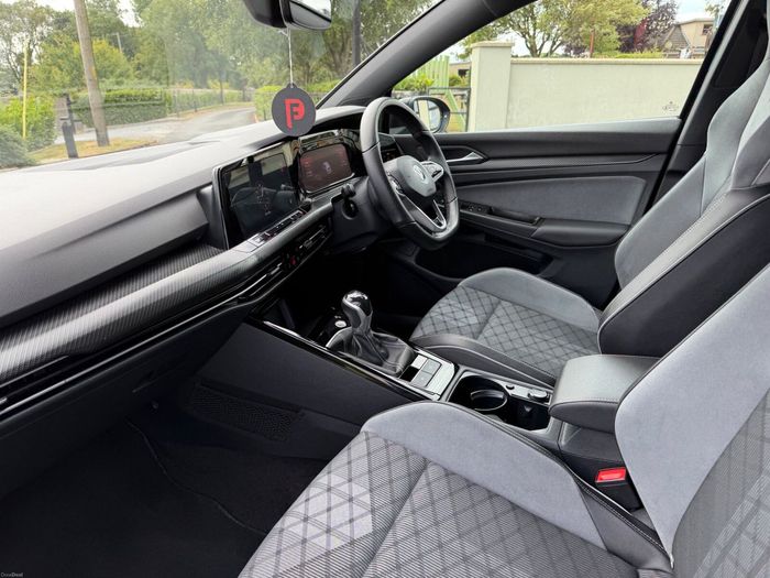 Volkswagen Golf 2022