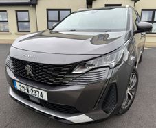 Peugeot 5008 2021