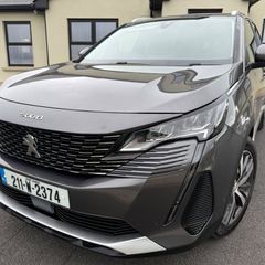 Peugeot 5008 2021