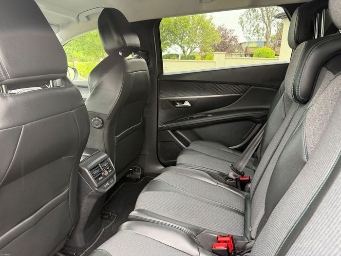 Peugeot 5008 2021