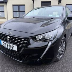Peugeot 208 2021