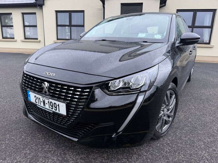Peugeot 208 2021