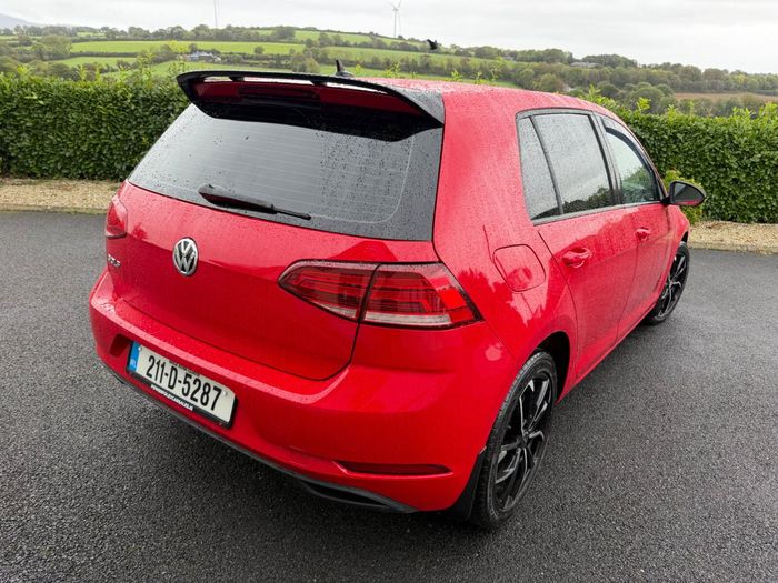 Volkswagen Golf 2021