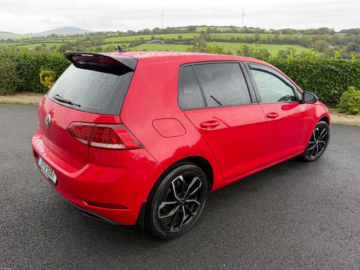 Volkswagen Golf 2021