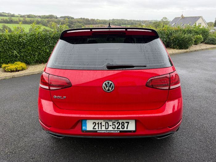 Volkswagen Golf 2021