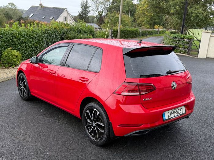 Volkswagen Golf 2021