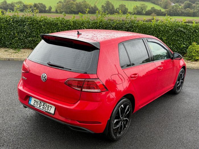 Volkswagen Golf 2021