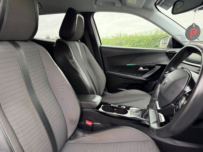 Peugeot 2008 2021