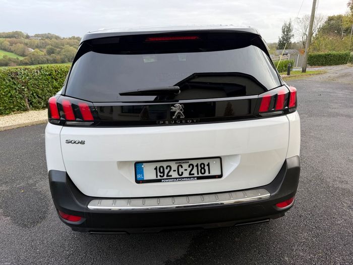 Peugeot 5008 2019