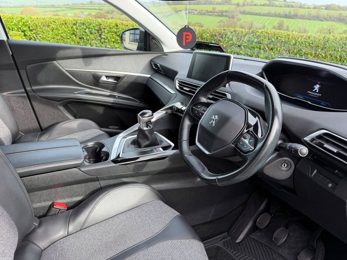 Peugeot 5008 2019