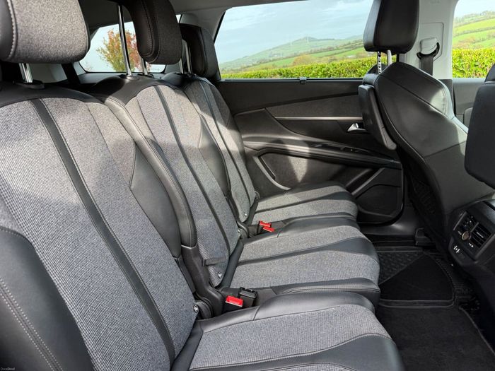 Peugeot 5008 2019