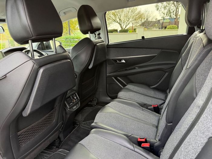 Peugeot 5008 2019