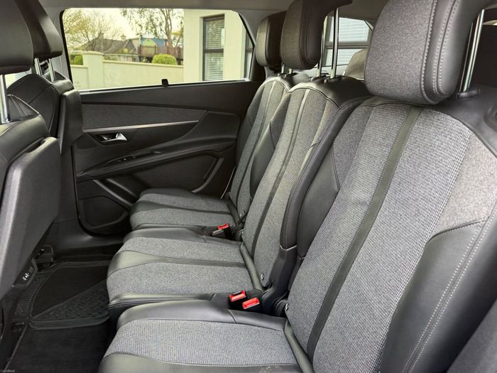 Peugeot 5008 2019