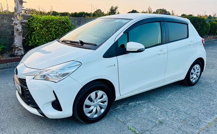Toyota Vitz 2017