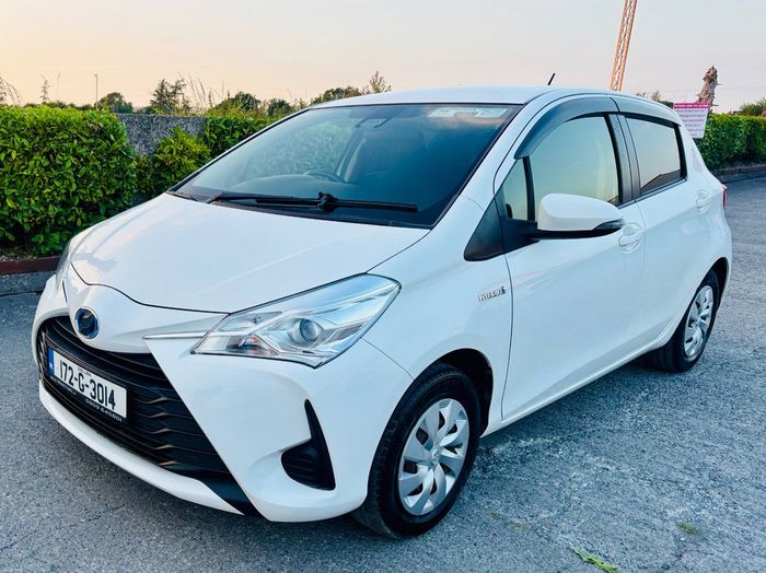 Toyota Vitz 2017