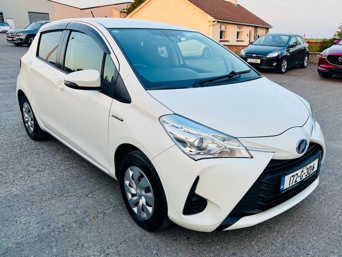 Toyota Vitz 2017