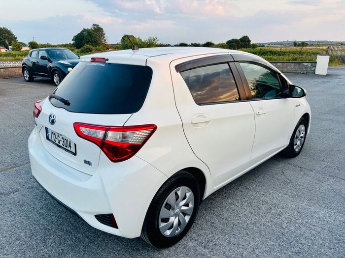 Toyota Vitz 2017