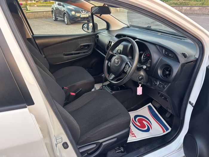 Toyota Vitz 2017