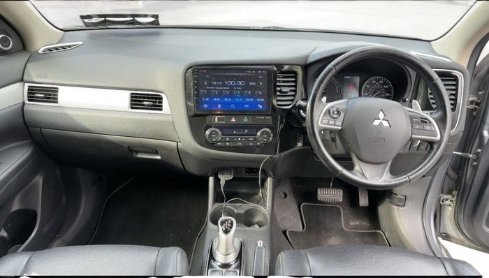 Mitsubishi Outlander 2014
