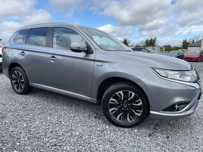 Mitsubishi Outlander 2016