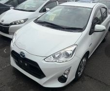 Toyota Aqua 2015