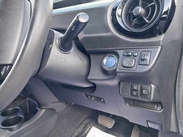 Toyota Aqua 2016
