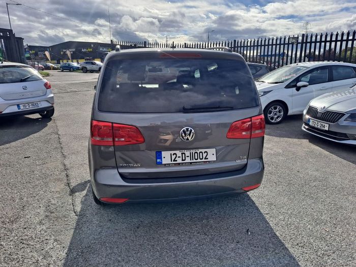 Volkswagen Touran 2012