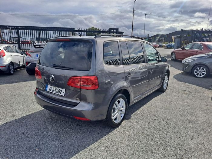 Volkswagen Touran 2012