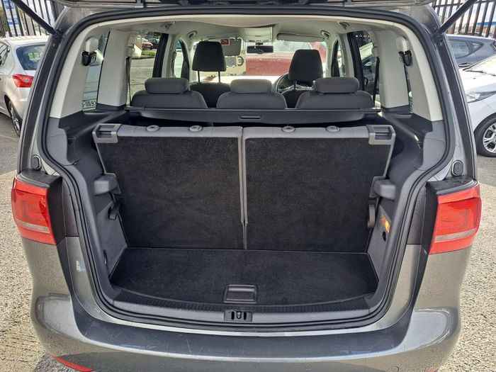Volkswagen Touran 2012