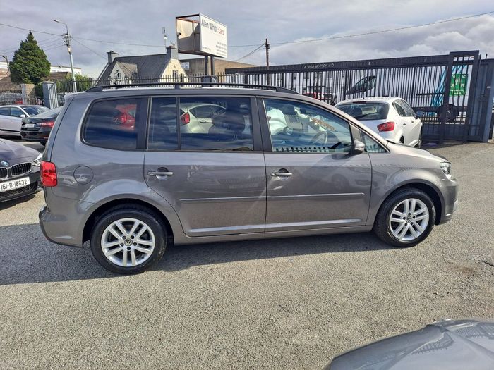 Volkswagen Touran 2012