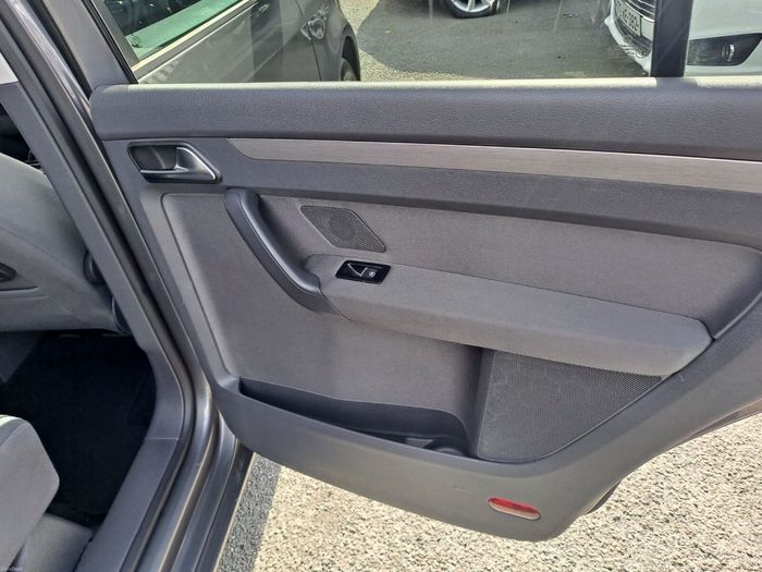 Volkswagen Touran 2012
