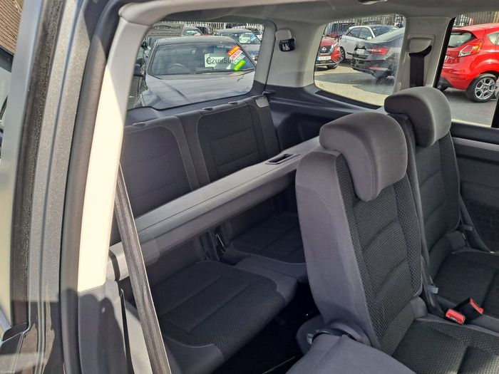 Volkswagen Touran 2012