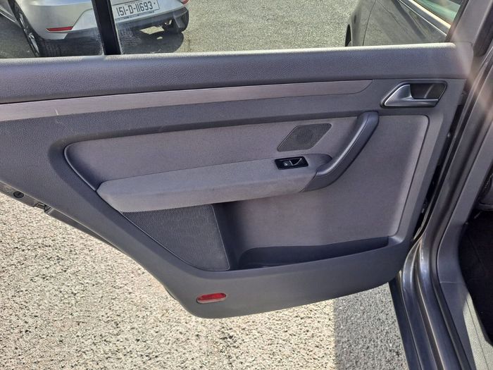 Volkswagen Touran 2012
