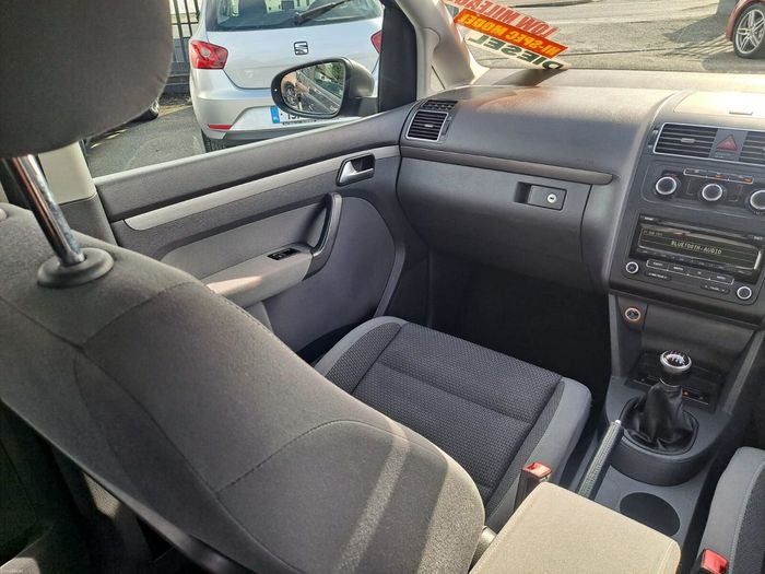 Volkswagen Touran 2012