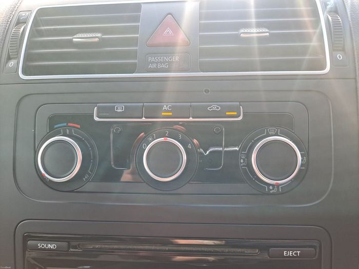 Volkswagen Touran 2012