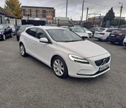 Volvo V40 2018