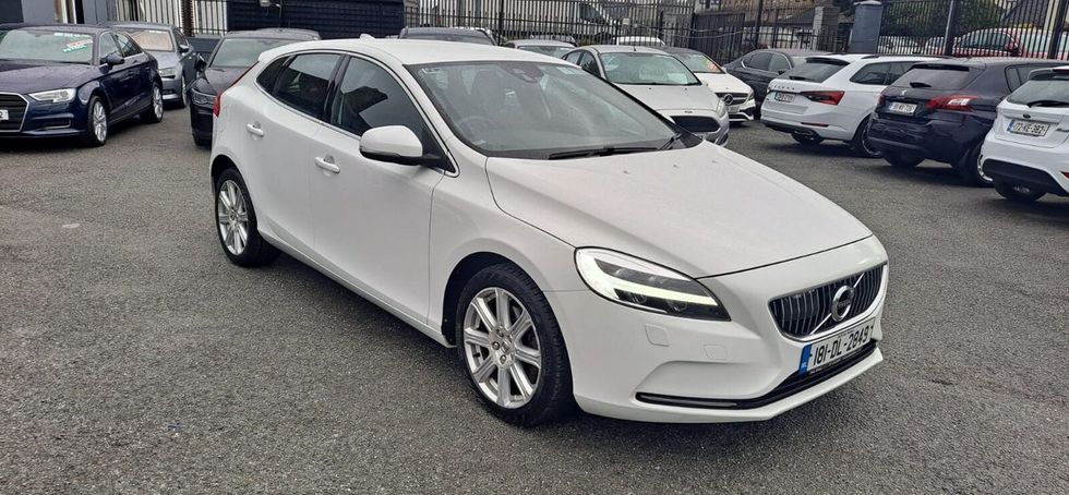 Volvo V40 2018
